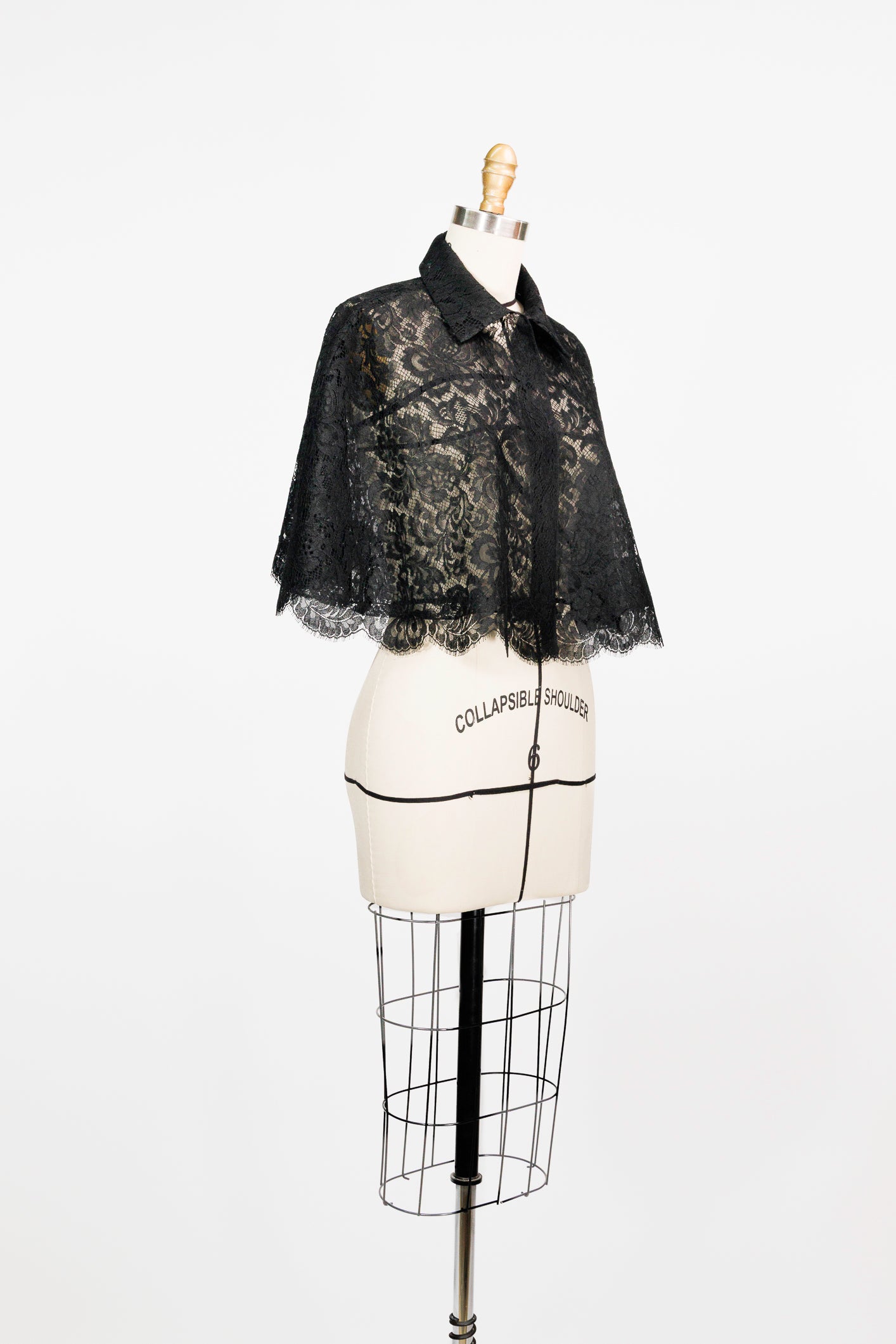 The Selene Capelet