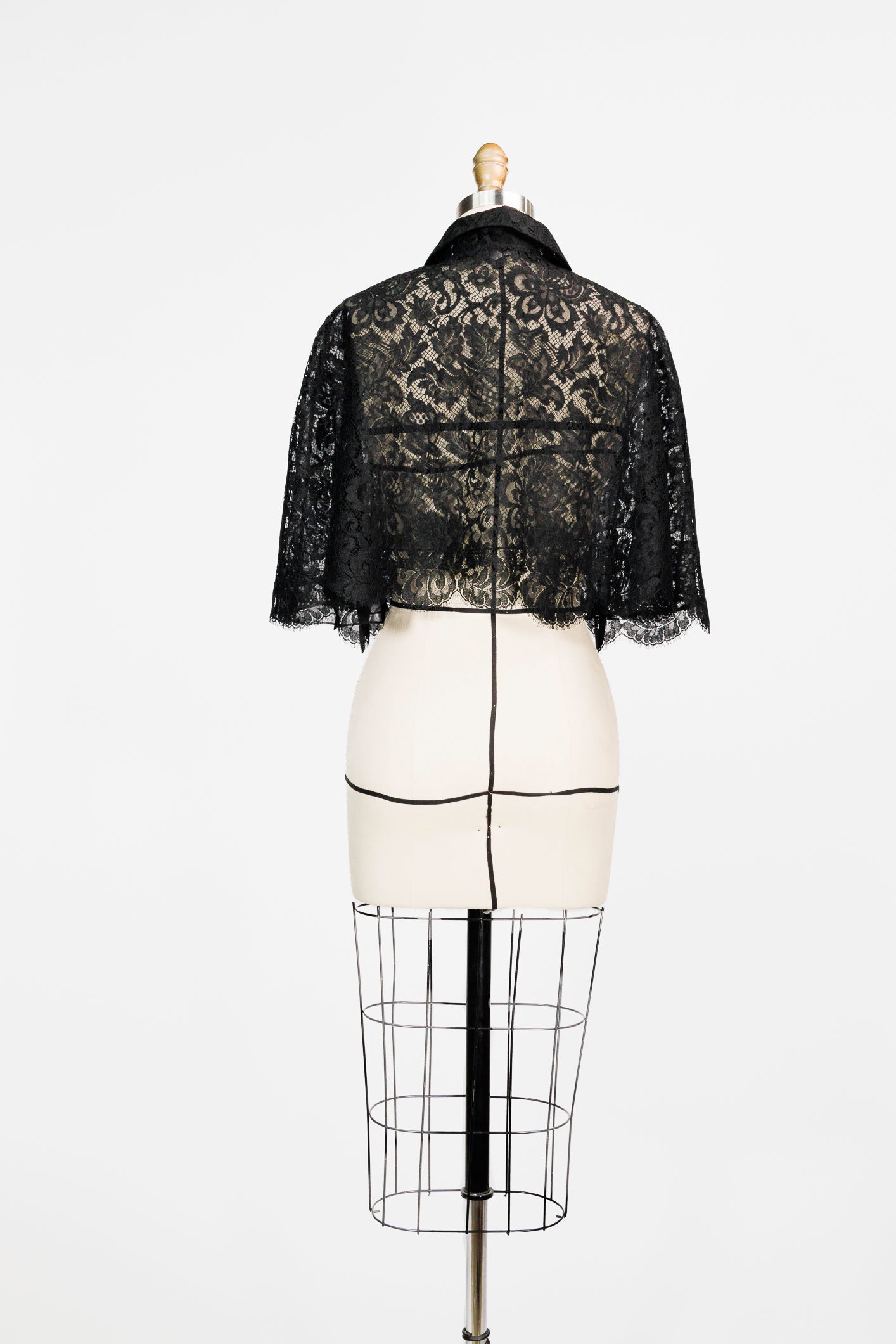 The Selene Capelet