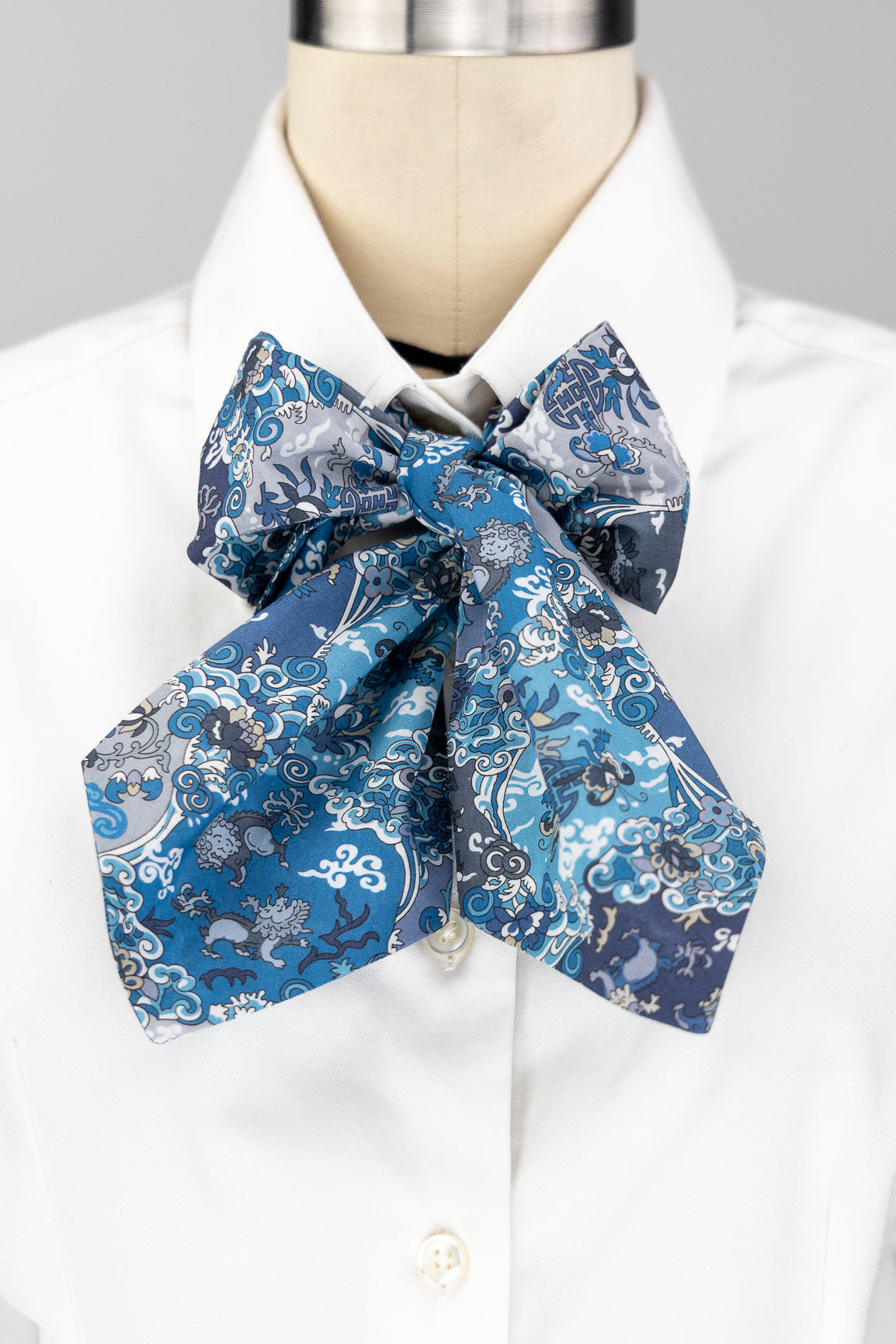 Dog and Dragon Cravat