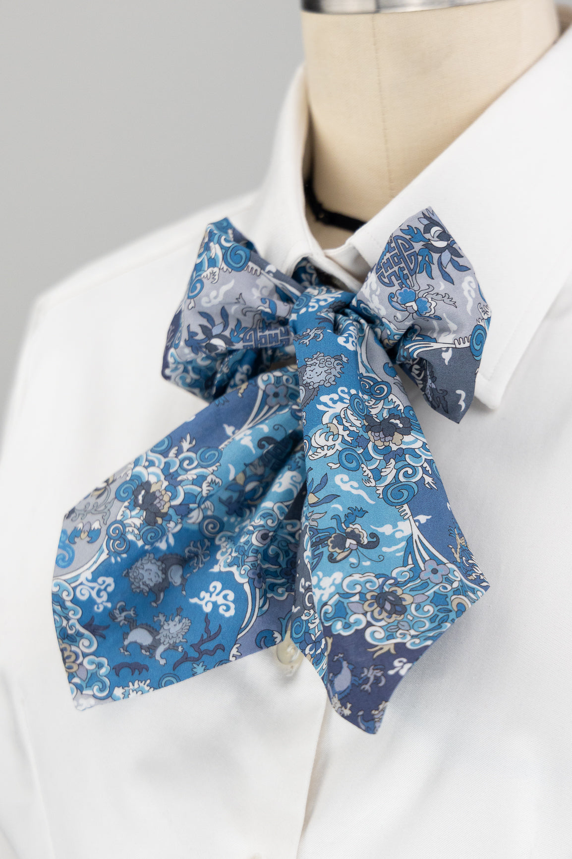 Dog and Dragon Cravat