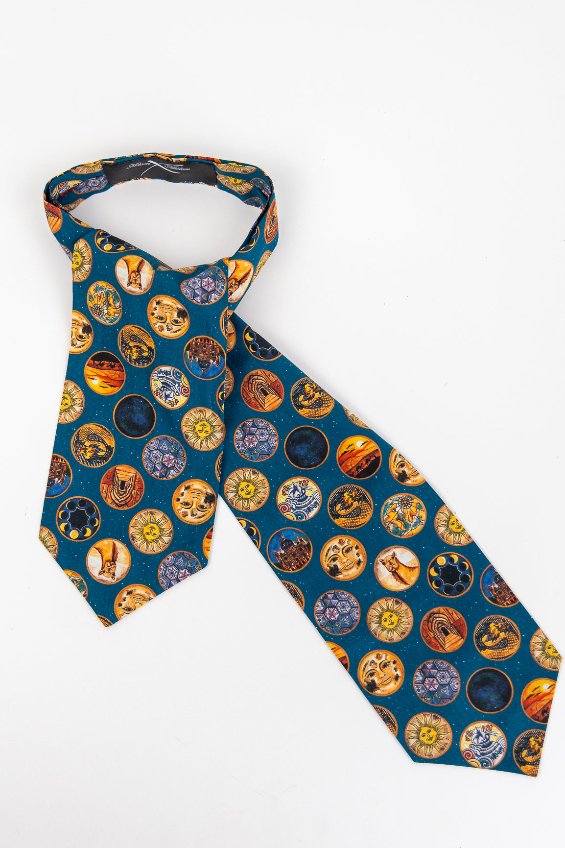 East meets West Cravat