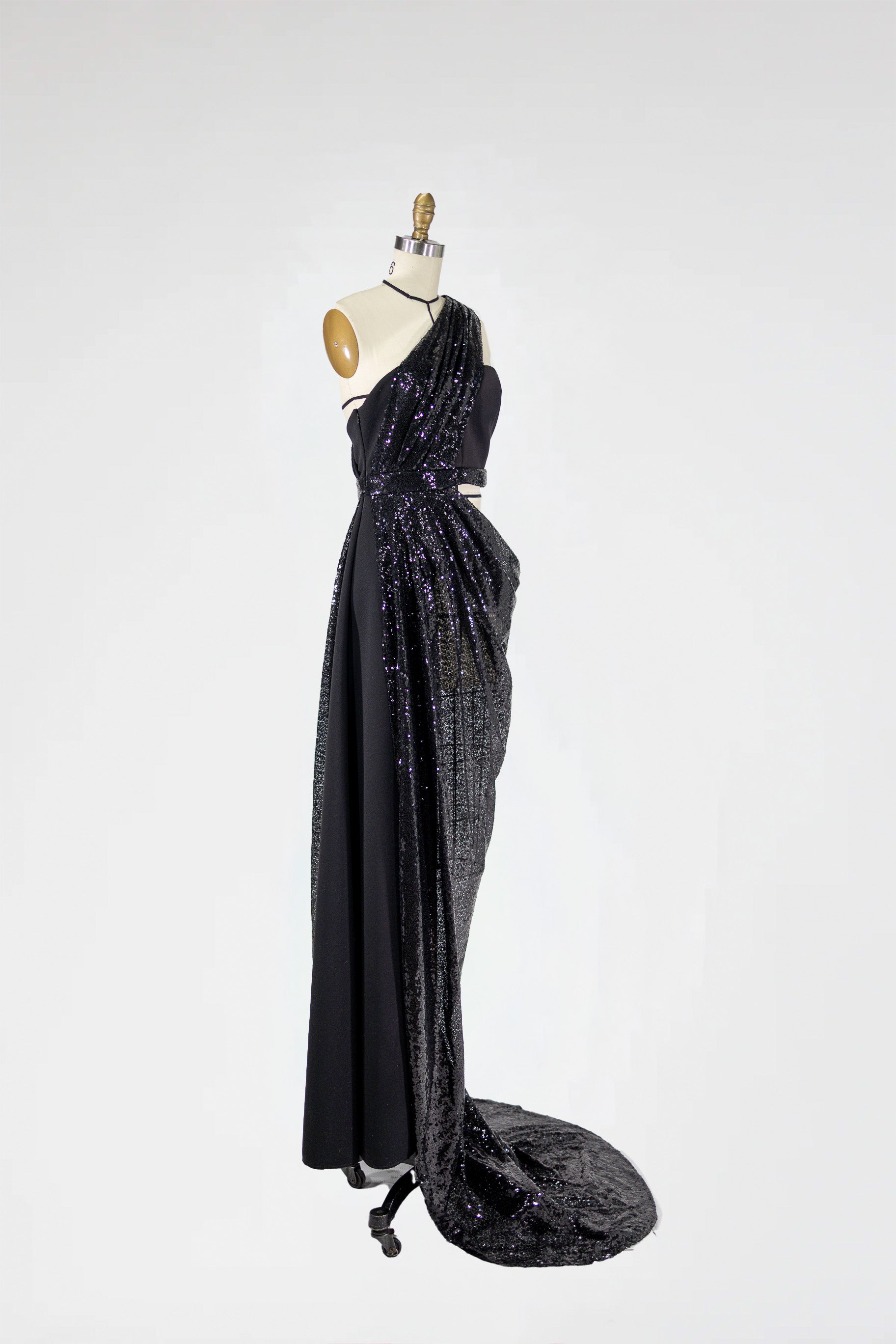 Eclipse Noir Evening Gown
