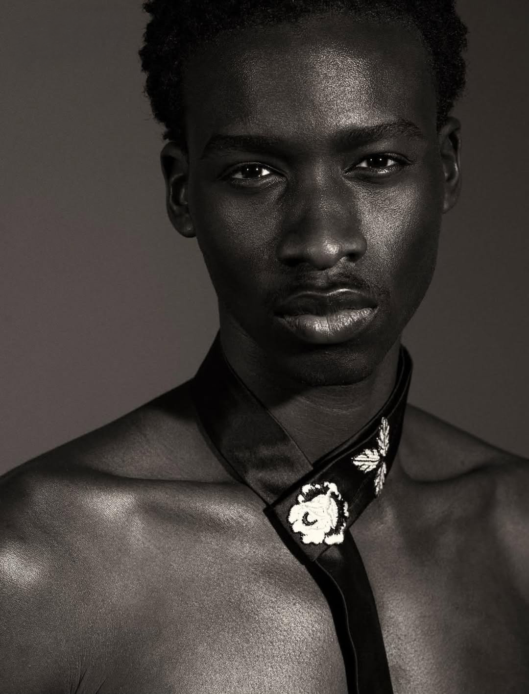 Grace Kelly Lace Side Tie