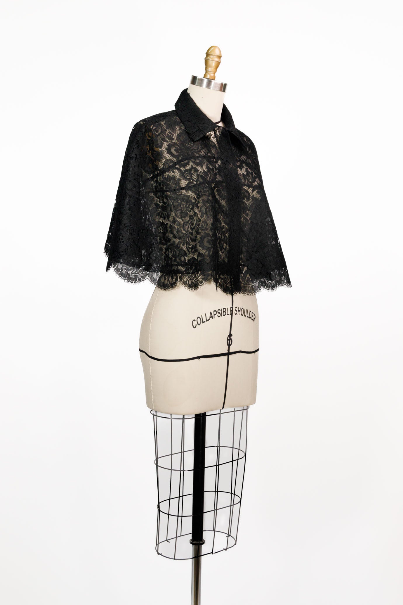 The Selene Capelet