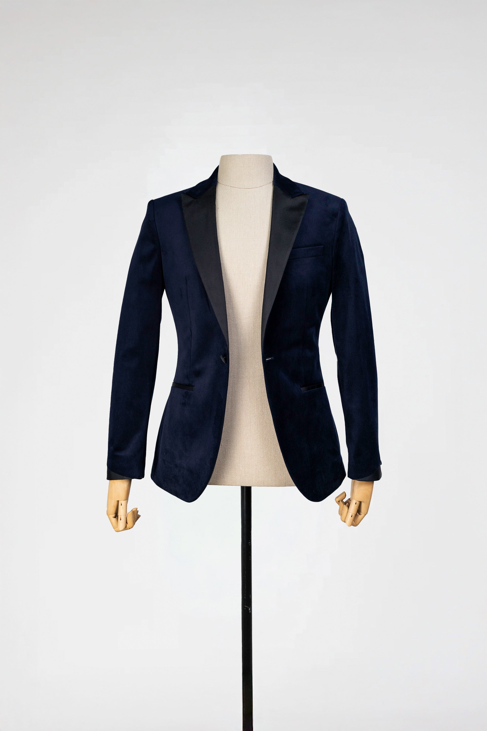 Mans Wool Blend Tuxedo Jacket