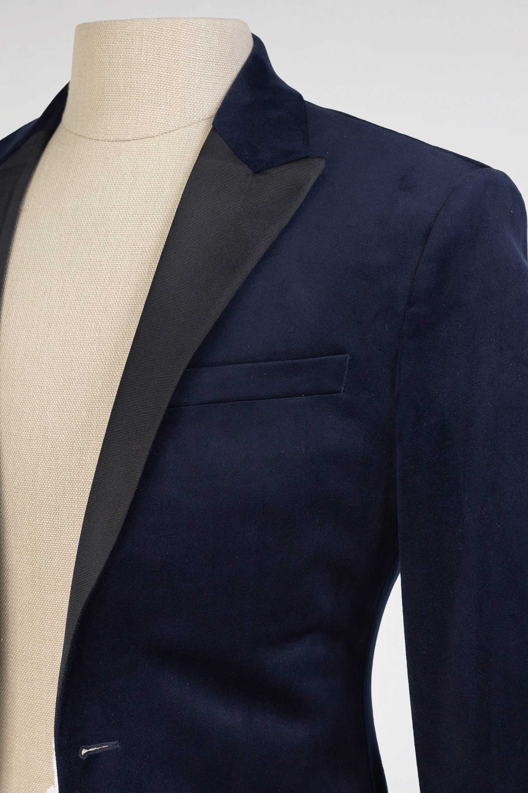 Mans Wool Blend Tuxedo Jacket