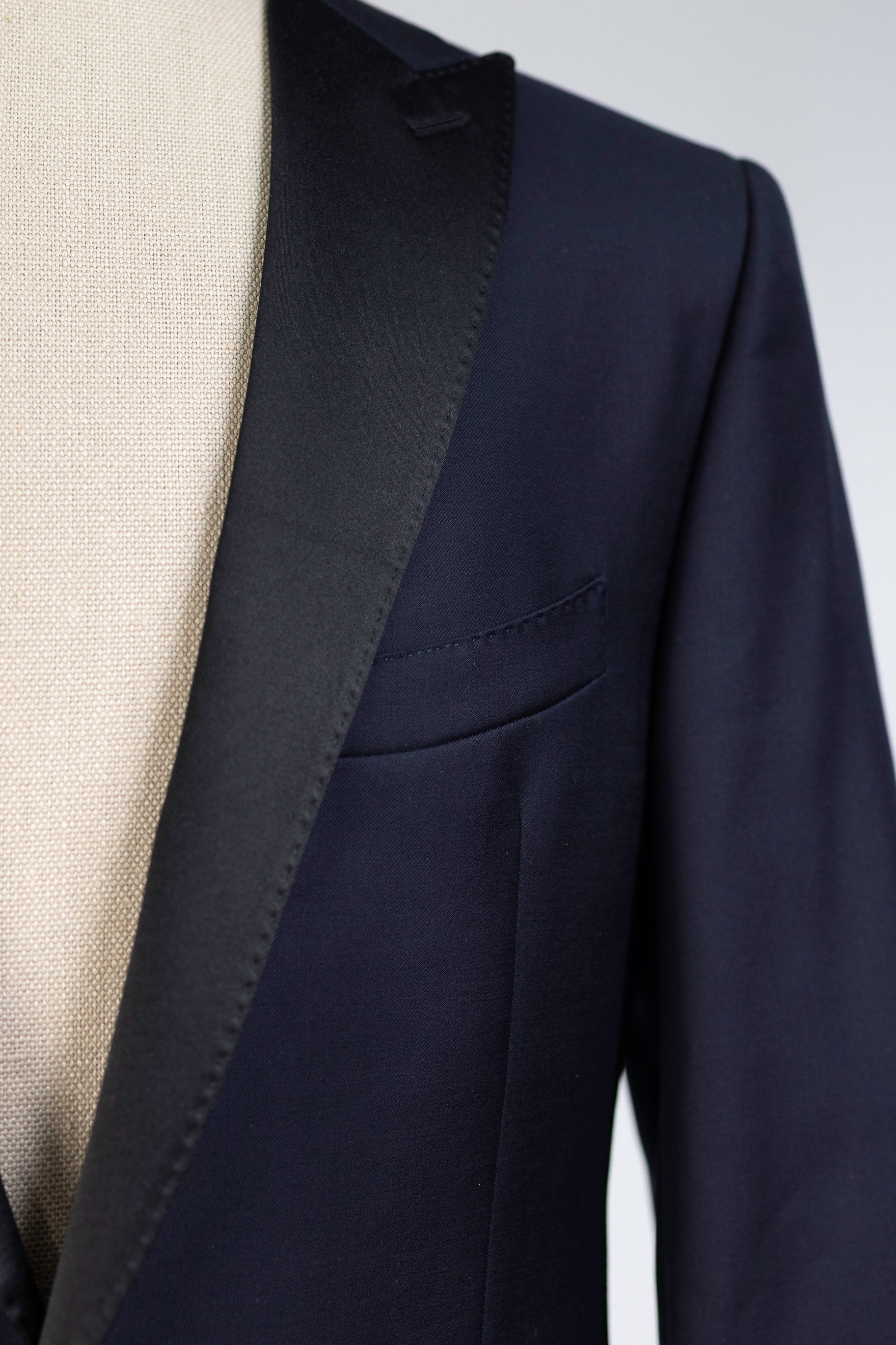Peak Lapel Dinner Jacket